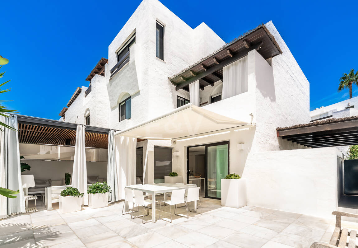 Maison de ville raffinée pour la vie de plage parfaite