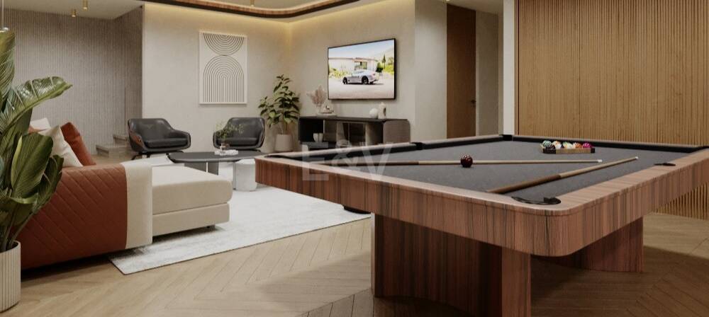 Dúplex Exclusivo de 4 Dormitorios con Jardín Privado y Piscina junto a Puente Romano