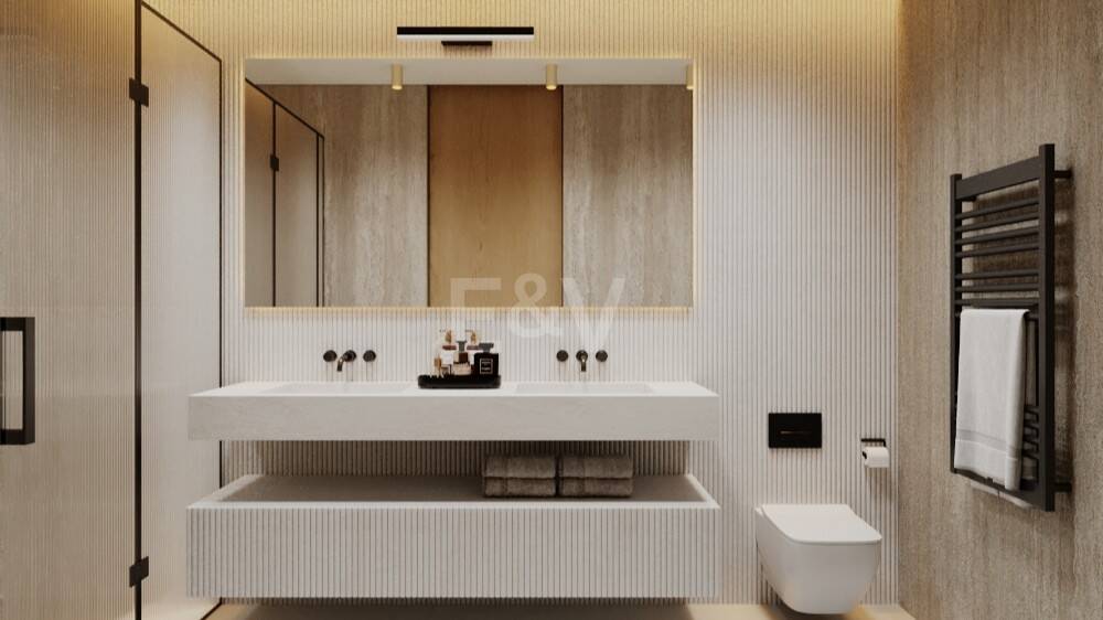 Iconic 3 Bedroom Penthouse with Rooftop Pool and Panoramic Solarium by Puente Romano