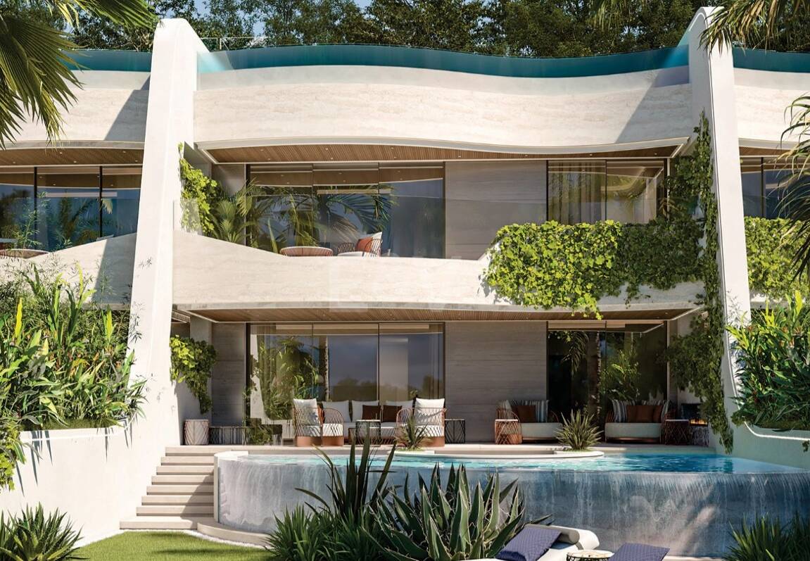 Iconic 3 Bedroom Penthouse with Rooftop Pool and Panoramic Solarium by Puente Romano