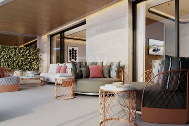 Iconic 3 Bedroom Penthouse with Rooftop Pool and Panoramic Solarium by Puente Romano