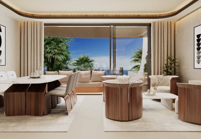 Iconic 3 Bedroom Penthouse with Rooftop Pool and Panoramic Solarium by Puente Romano