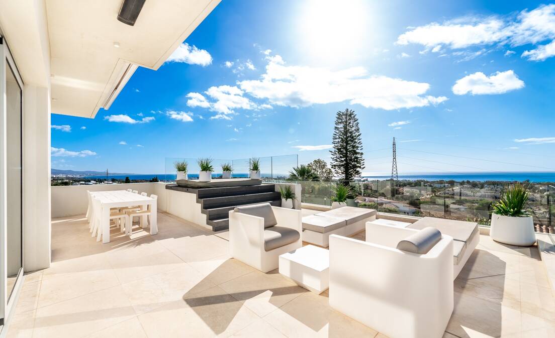 Exclusive Newly Built Villa with Two Pools and Open Coastal Views