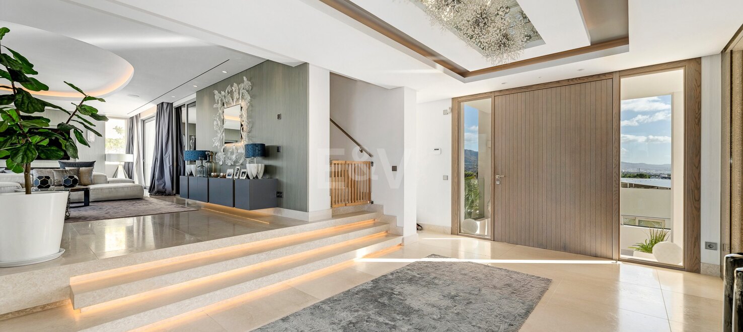 Elegant Exclusive Villa in Nueva Andalucia