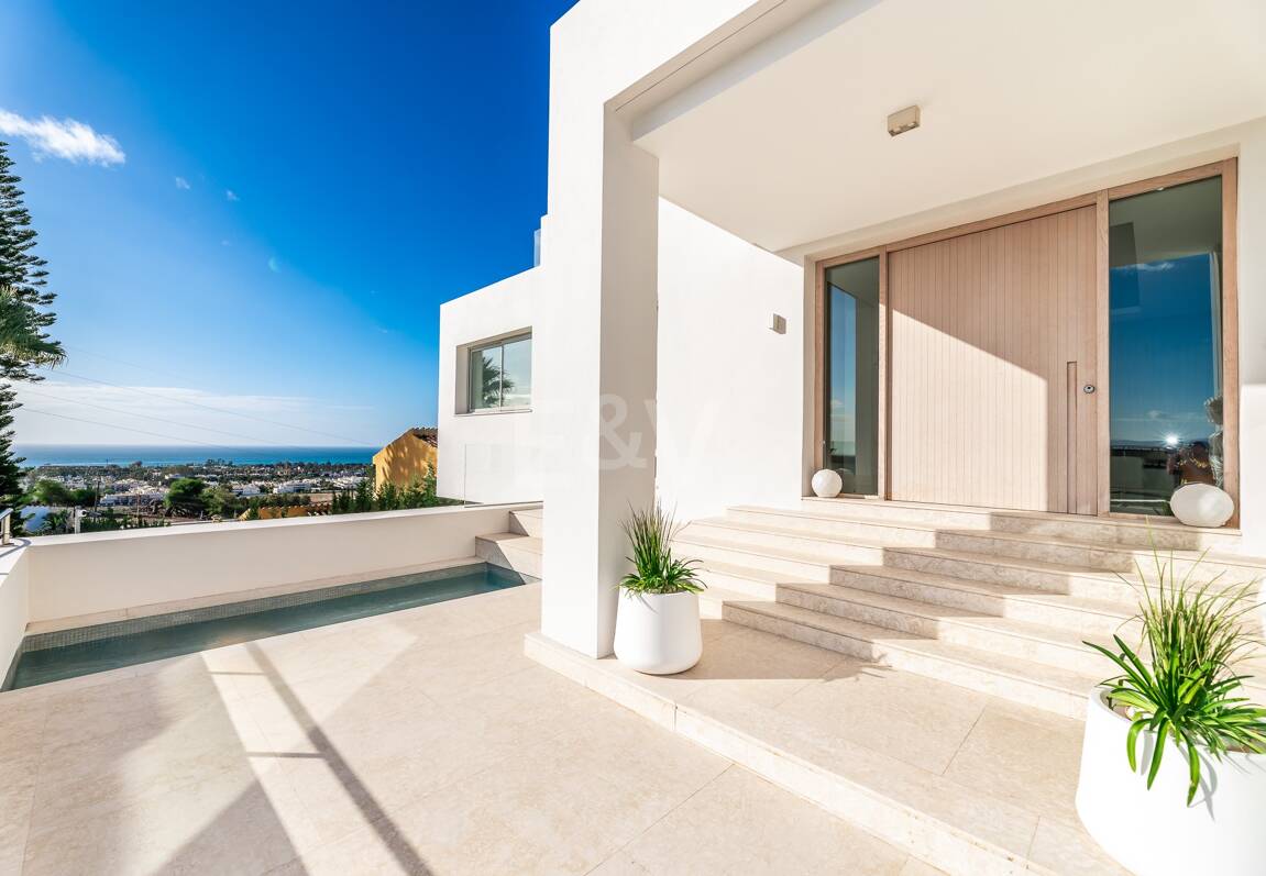 Exclusive Newly Built Villa with Two Pools and Open Coastal Views