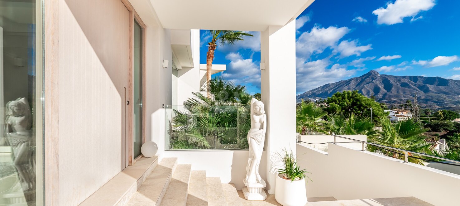 Elegant Exclusive Villa in Nueva Andalucia