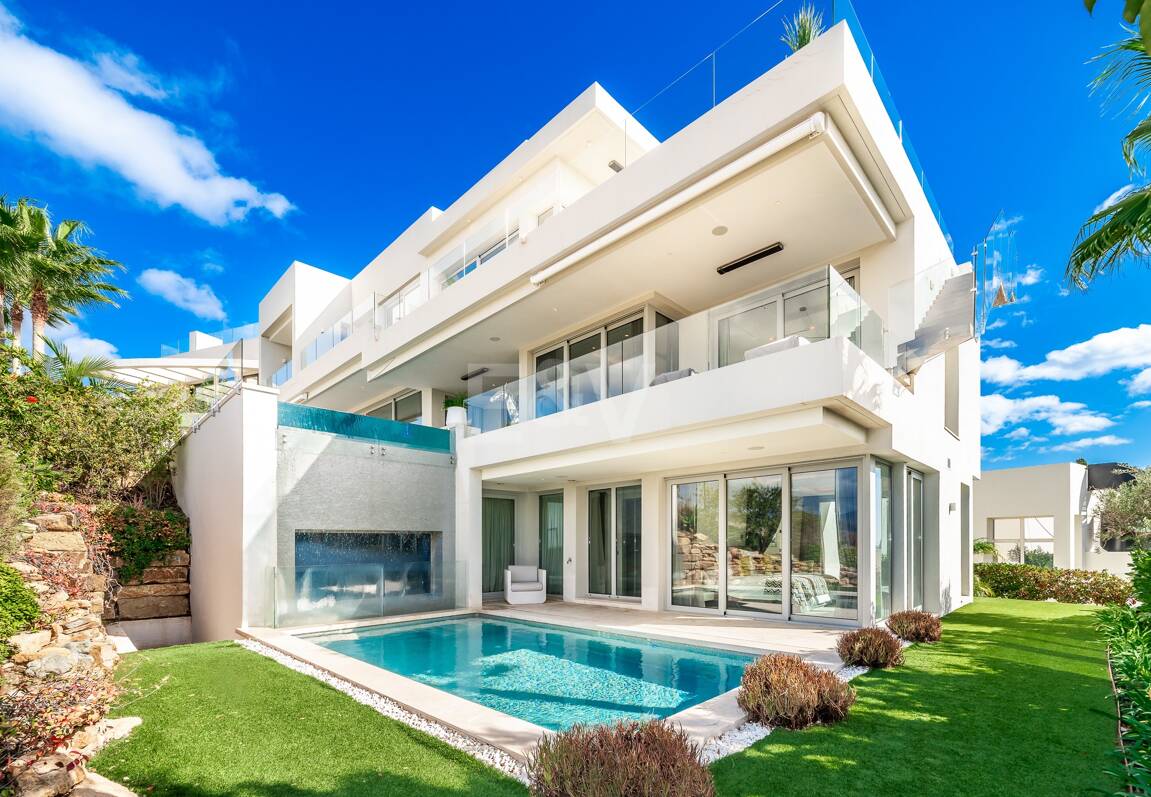 Exclusive Newly Built Villa with Two Pools and Open Coastal Views