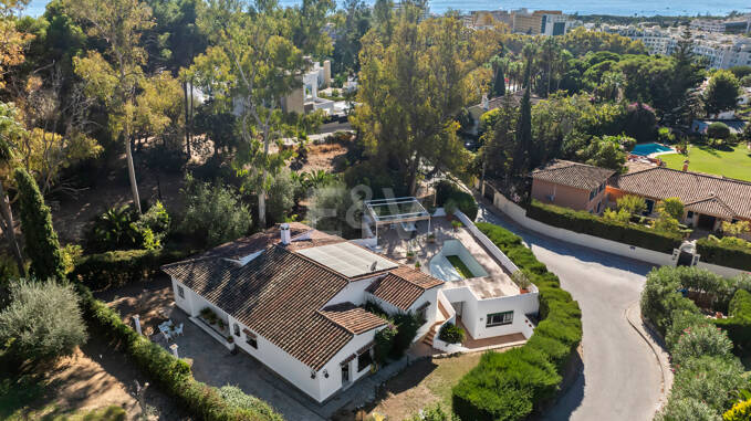 Andalusian Home with Potential in La Merced