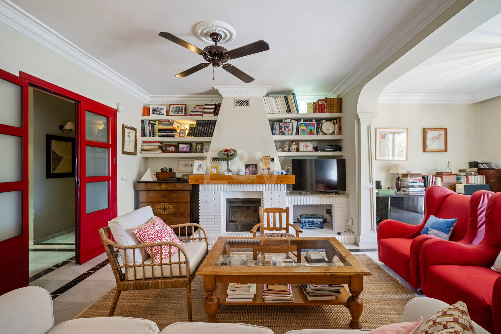 Andalusian Home with Potential in La Merced