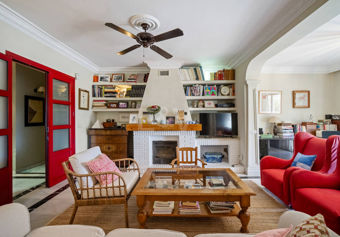 Andalusian Home with Potential in La Merced