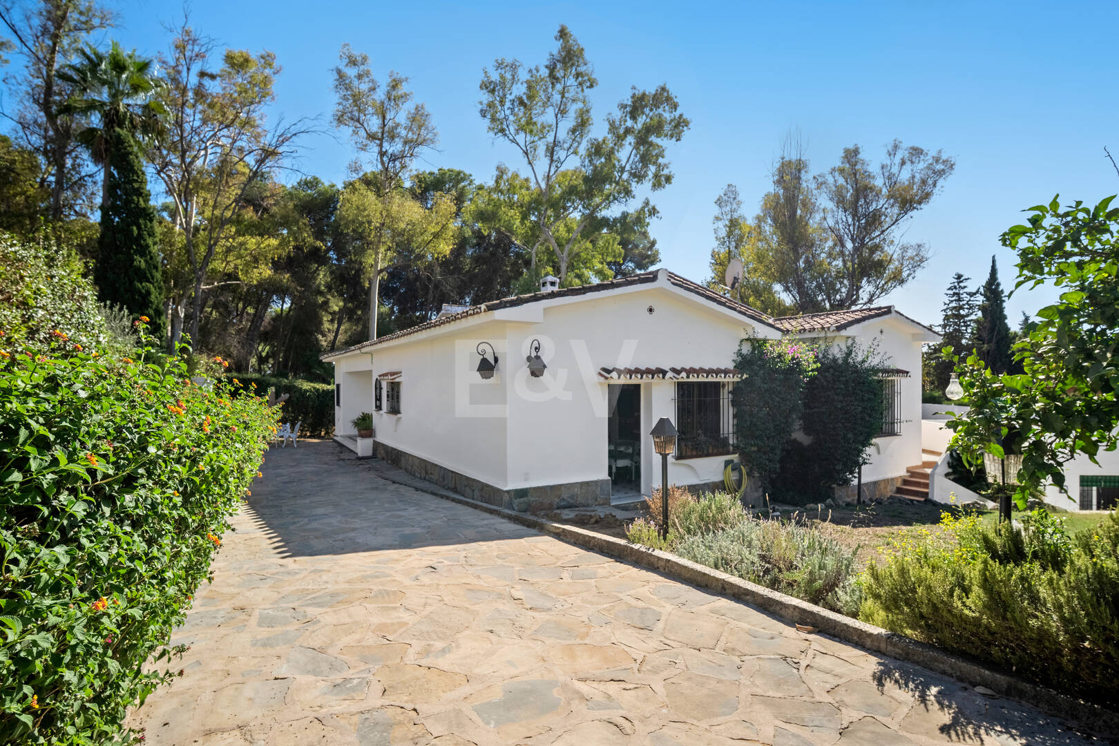 Andalusian Home with Potential in La Merced