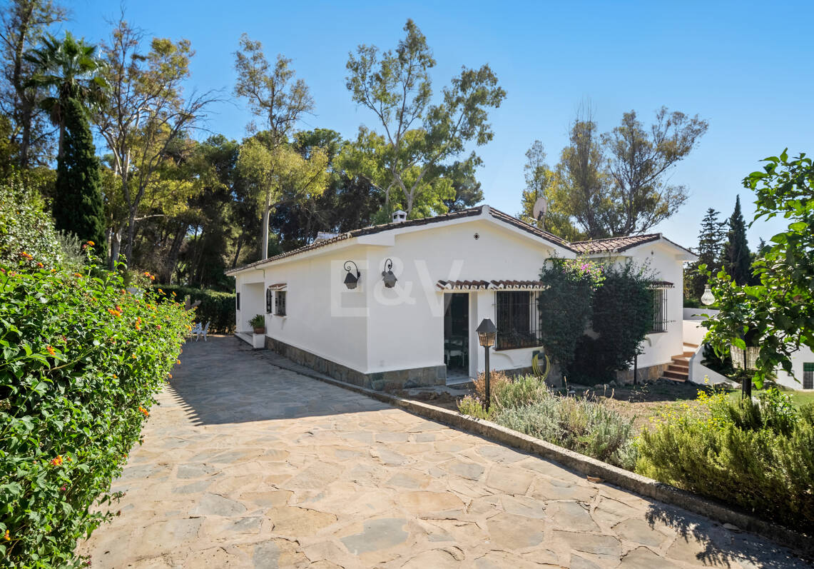 Andalusian Home with Potential in La Merced