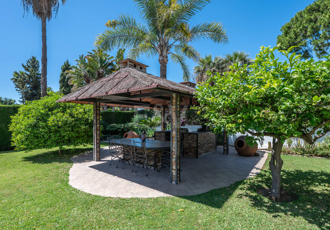 Villa Méditerranéenne de charme à La Carolina Distance de marche de Marbella Club & la plage