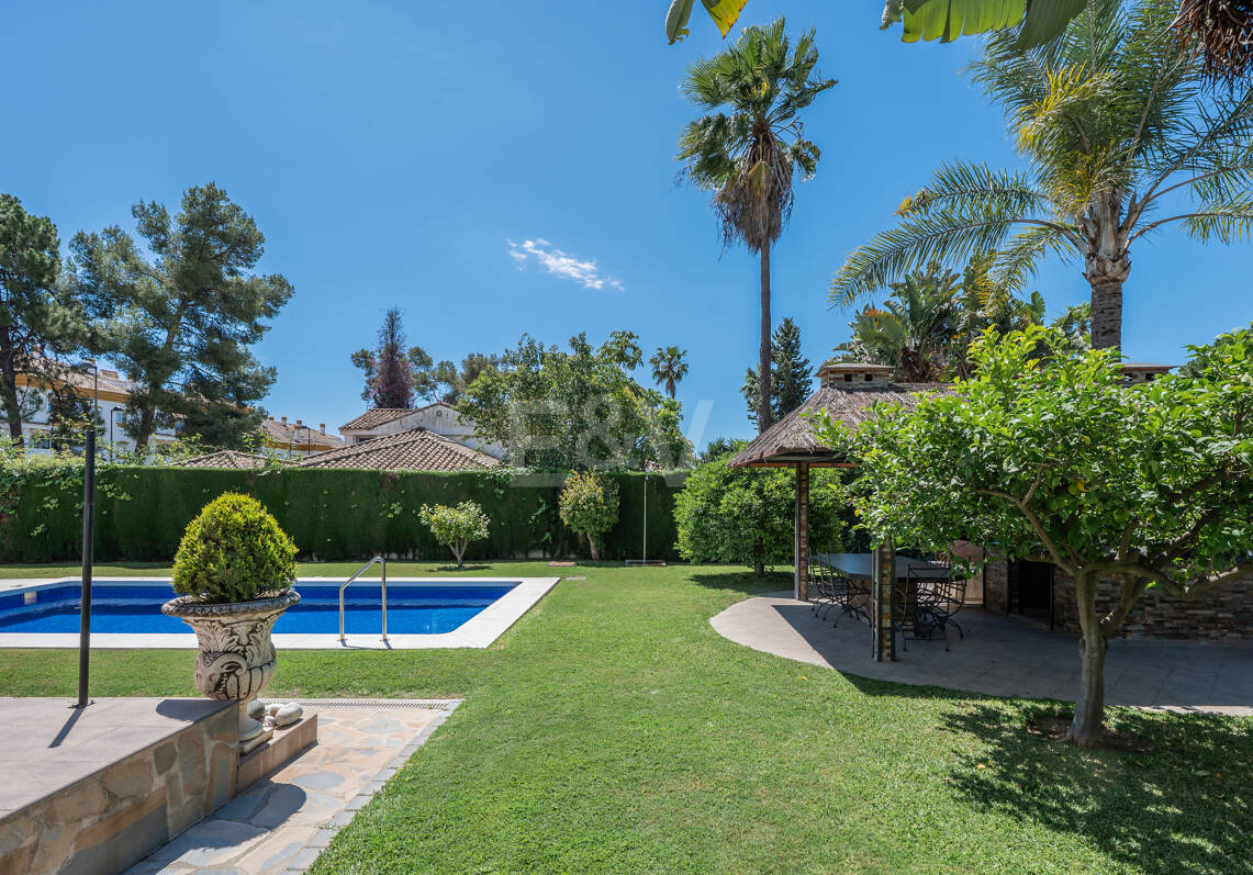 Villa Méditerranéenne de charme à La Carolina Distance de marche de Marbella Club & la plage