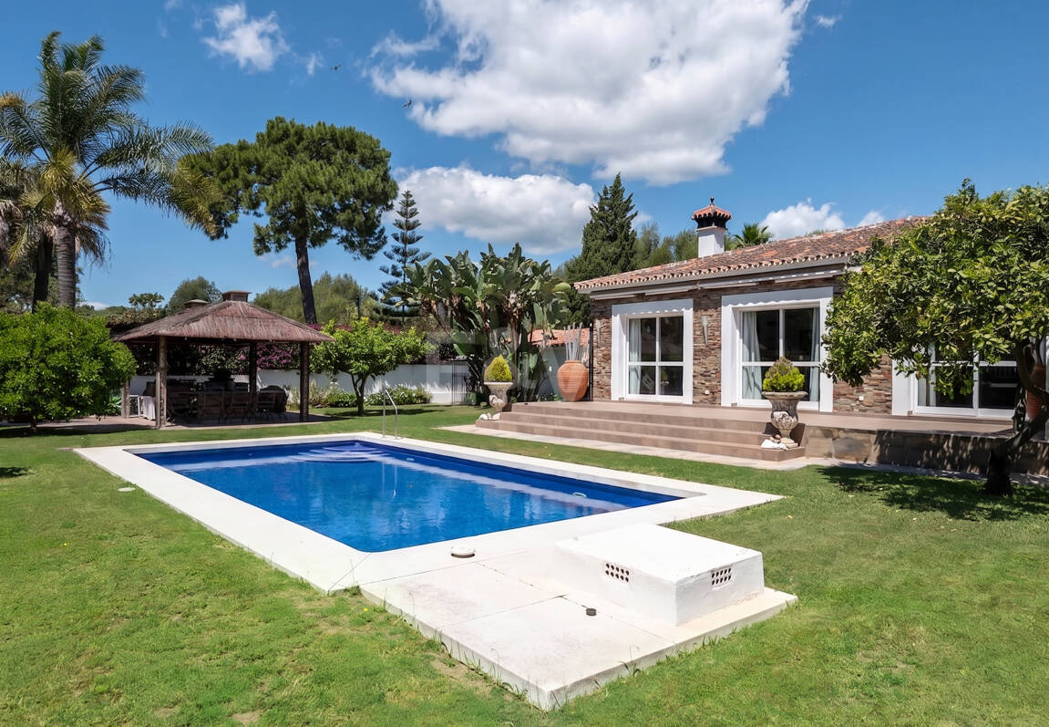 Encantadora villa mediterránea en La Carolina a poca distancia de Marbella Club y la playa