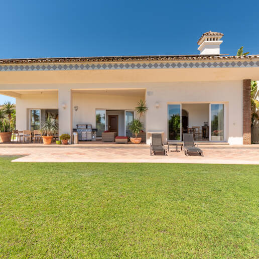 Villa till salu i Los Arqueros, Benahavis