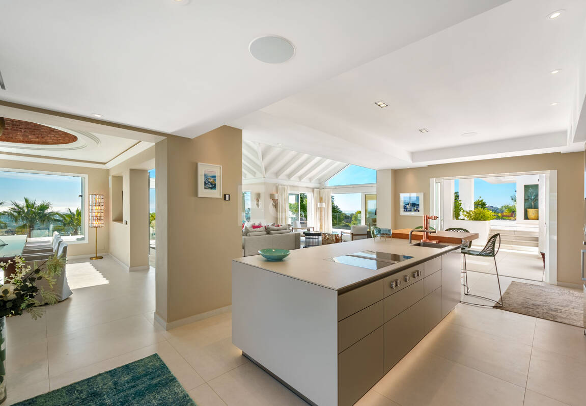 Villa till salu i Los Arqueros, Benahavis