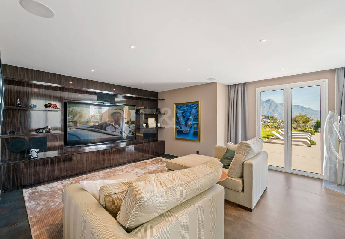 Villa till salu i Los Arqueros, Benahavis