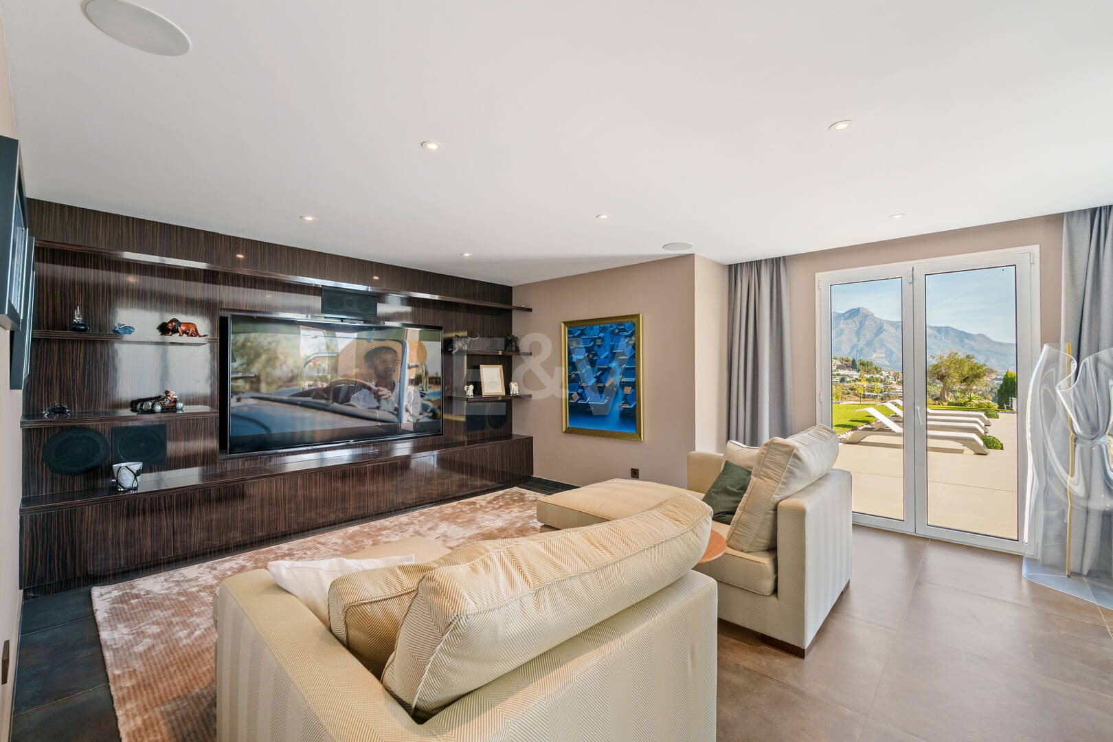 Villa till salu i Los Arqueros, Benahavis