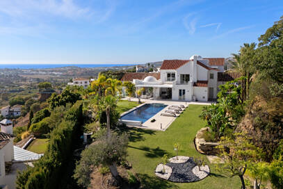 Villa till salu i Los Arqueros, Benahavis