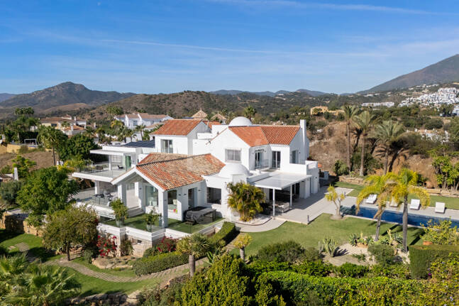 Villa till salu i Los Arqueros, Benahavis