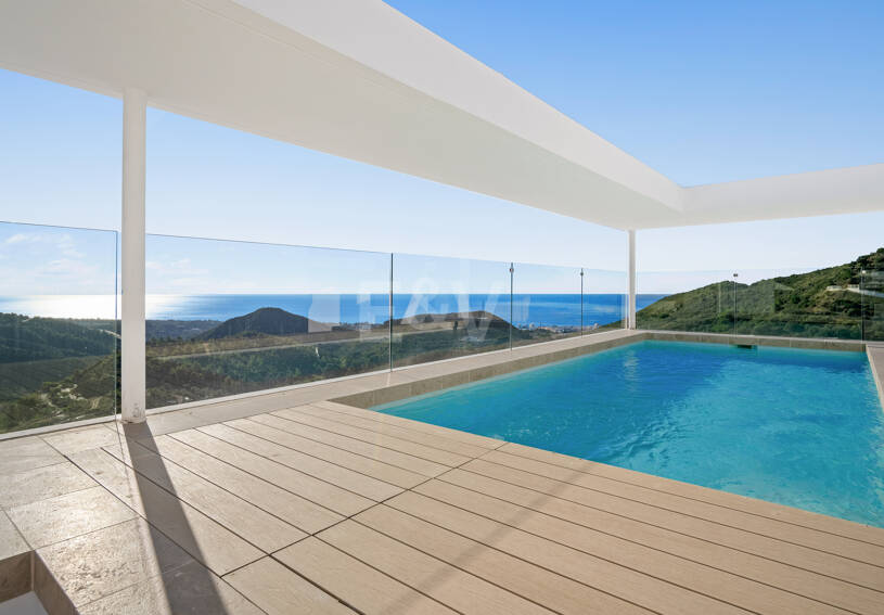 Atemberaubendes Duplex-Penthouse in Palo Alto mit Wintergarten und privatem Pool