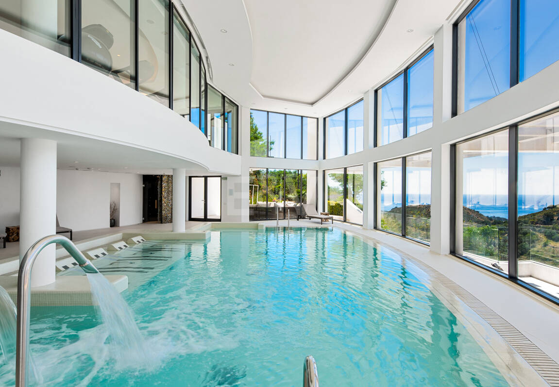 Atemberaubendes Duplex-Penthouse in Palo Alto mit Wintergarten und privatem Pool