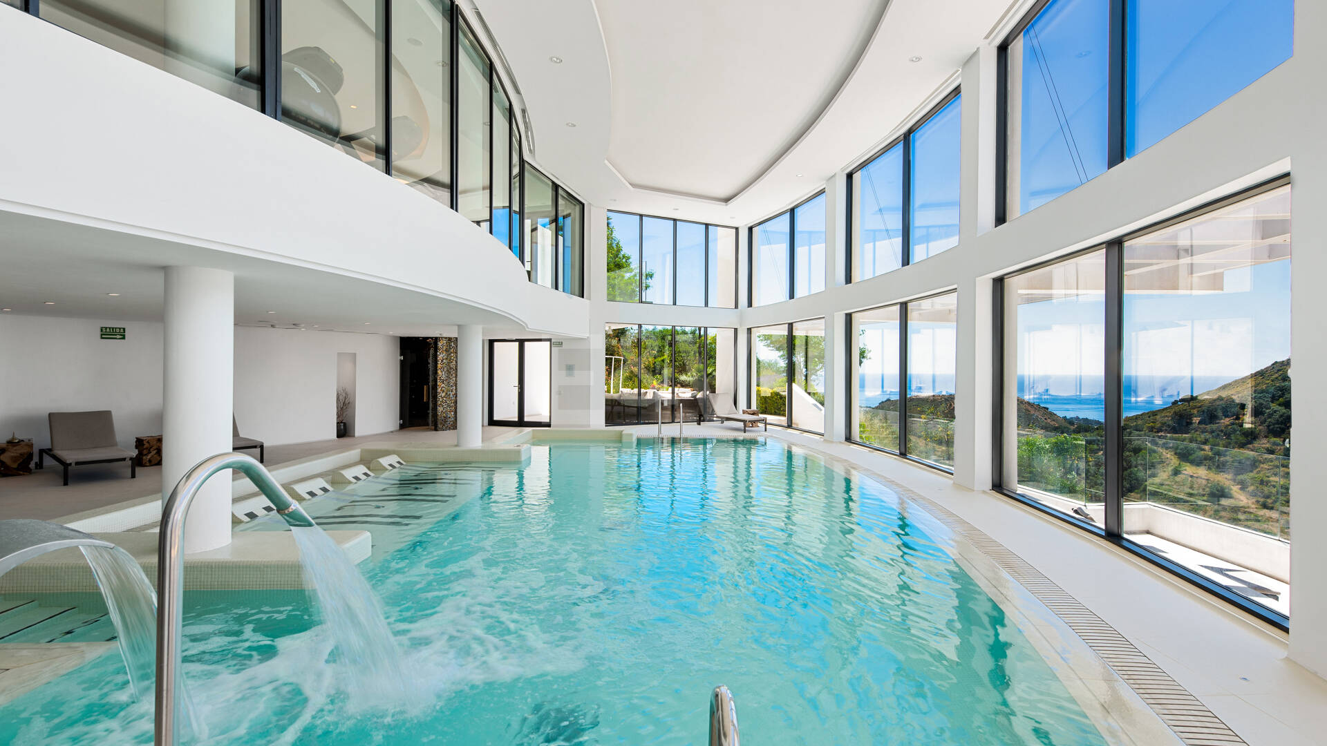 Atemberaubendes Duplex-Penthouse in Palo Alto mit Wintergarten und privatem Pool