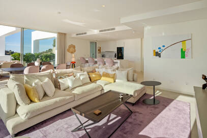 Atemberaubendes Duplex-Penthouse in Palo Alto mit Wintergarten und privatem Pool