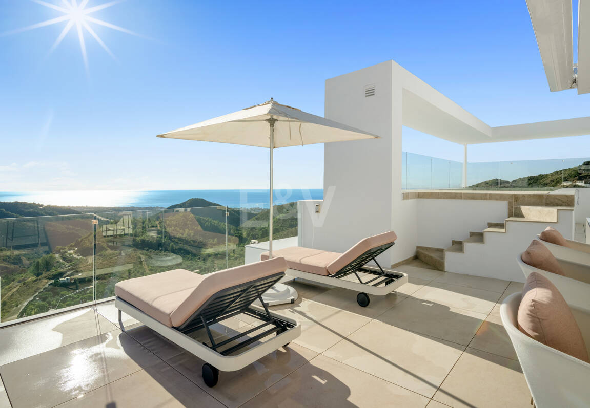 Atemberaubendes Duplex-Penthouse in Palo Alto mit Wintergarten und privatem Pool