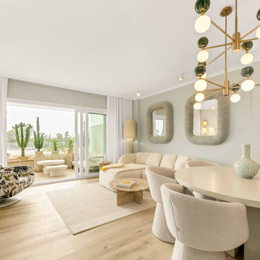 Luxury Apartment with Sea Views Near Puerto Banús
