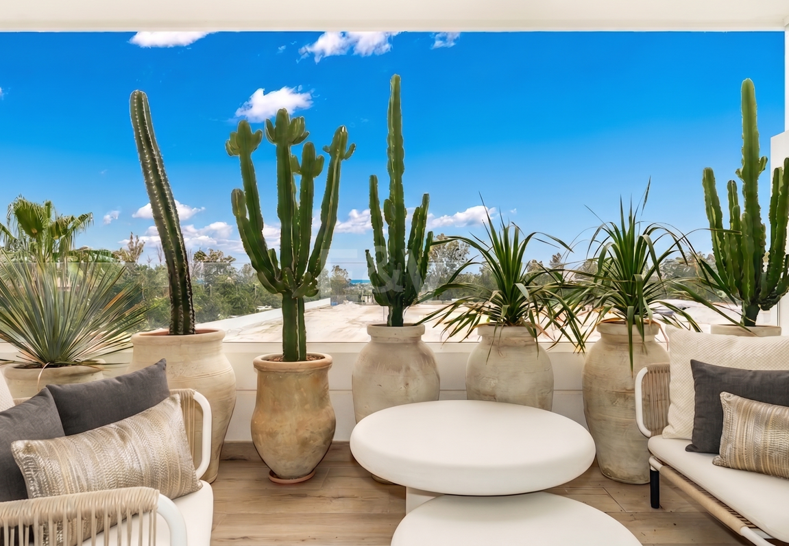 Südorientierte Wohnung mit Meerblick nahe Puerto Banús
