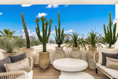 Luxury Apartment with Sea Views Near Puerto Banús