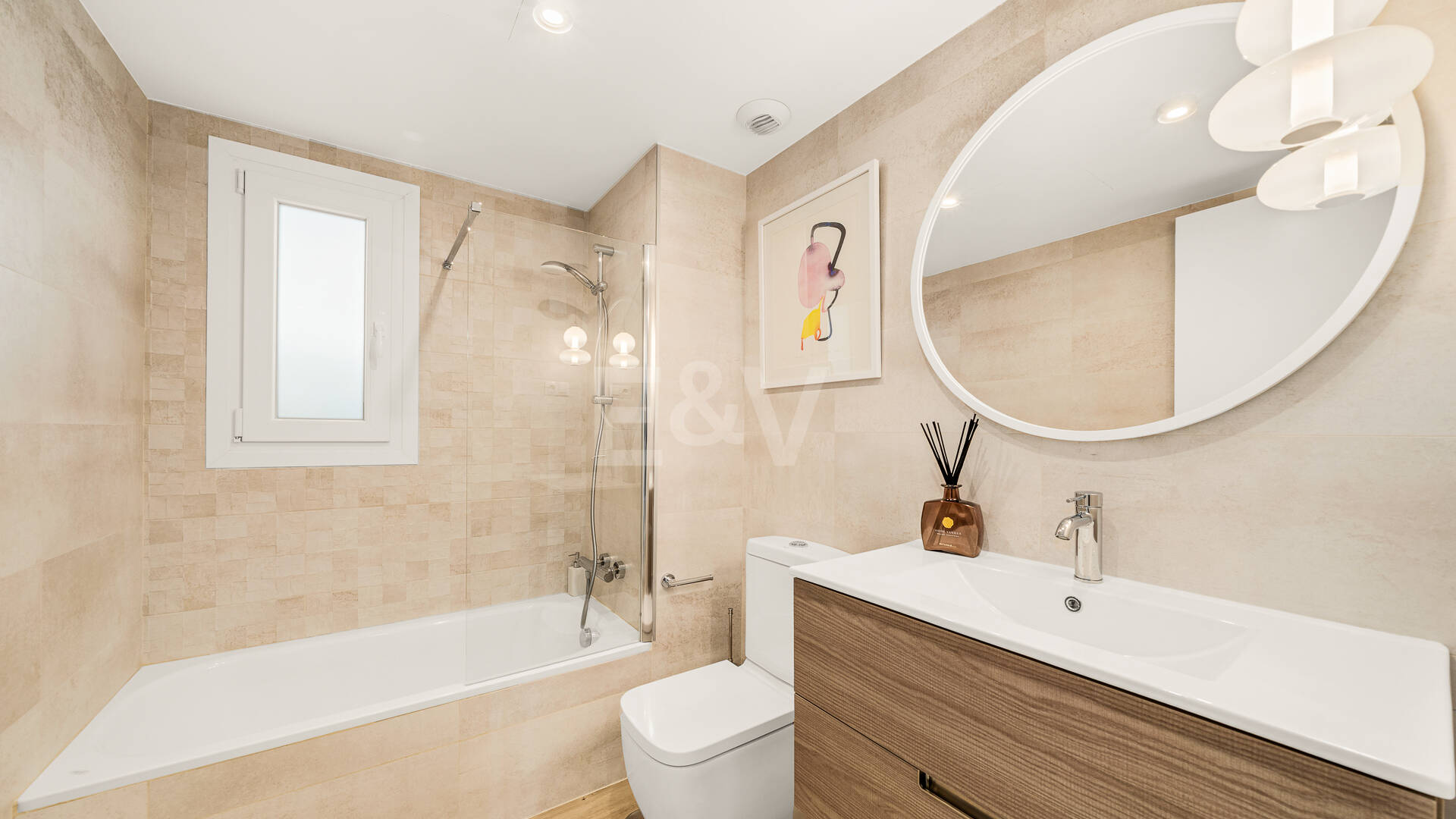 Südorientierte Wohnung mit Meerblick nahe Puerto Banús