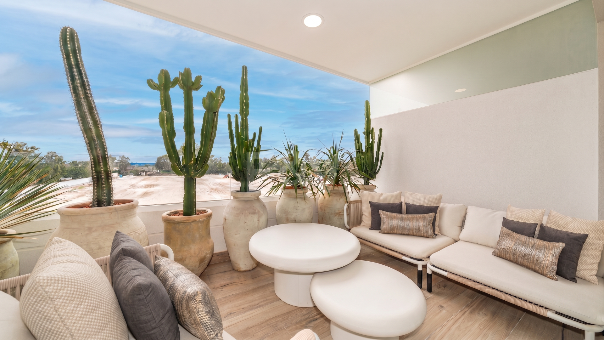 Südorientierte Wohnung mit Meerblick nahe Puerto Banús