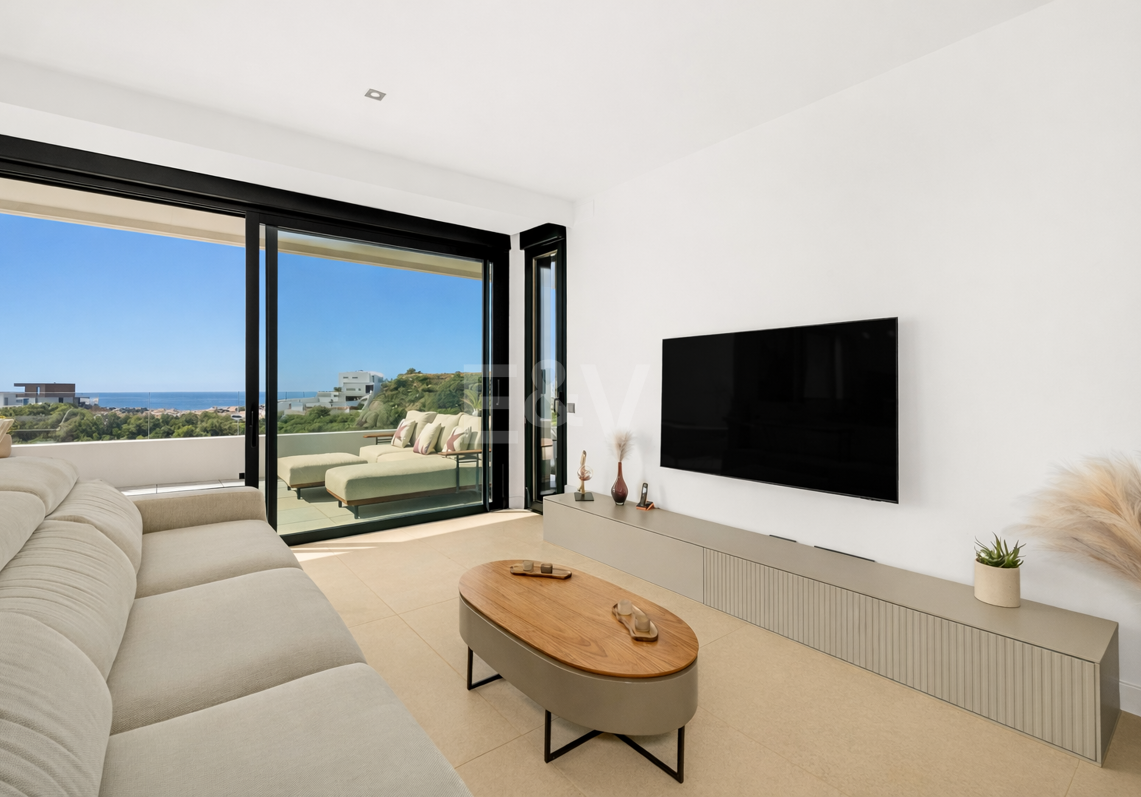 Lujoso ático contemporáneo con vistas panorámicas al mar y spa privado