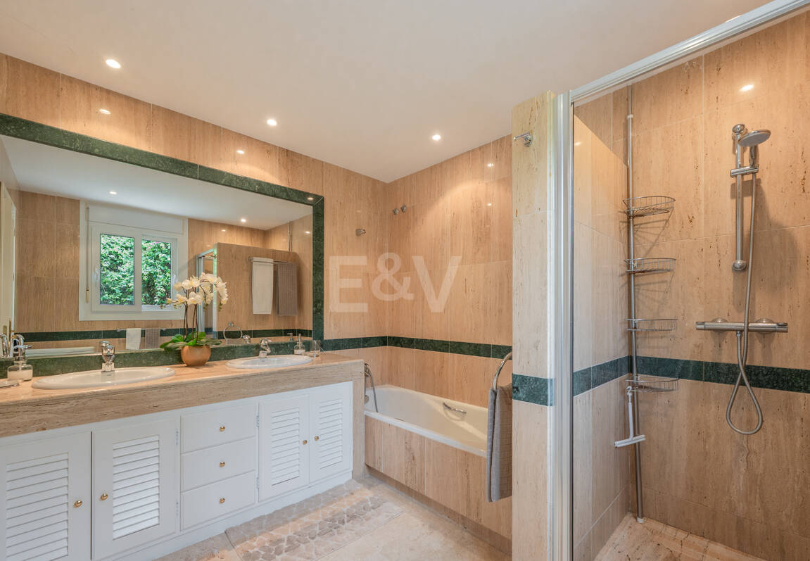 Villa till salu i Elviria, Marbella Öst