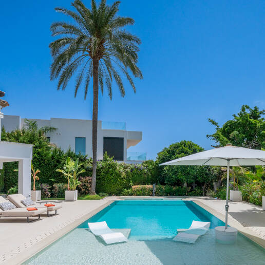 Villa familiar excepcional con vistas panorámicas al mar, cerca de la Milla de Oro de Marbella