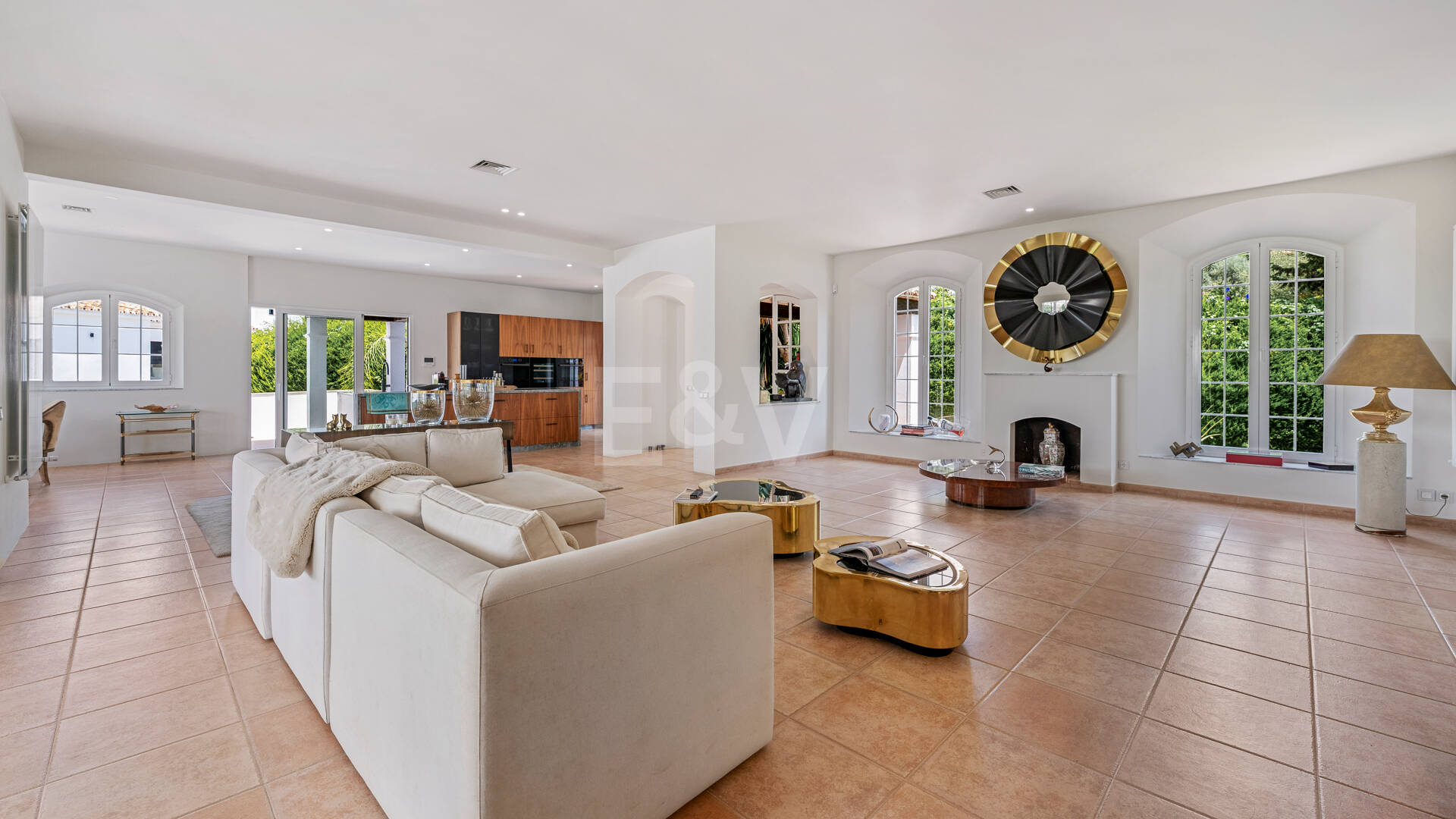 Villa familiar excepcional con vistas panorámicas al mar, cerca de la Milla de Oro de Marbella