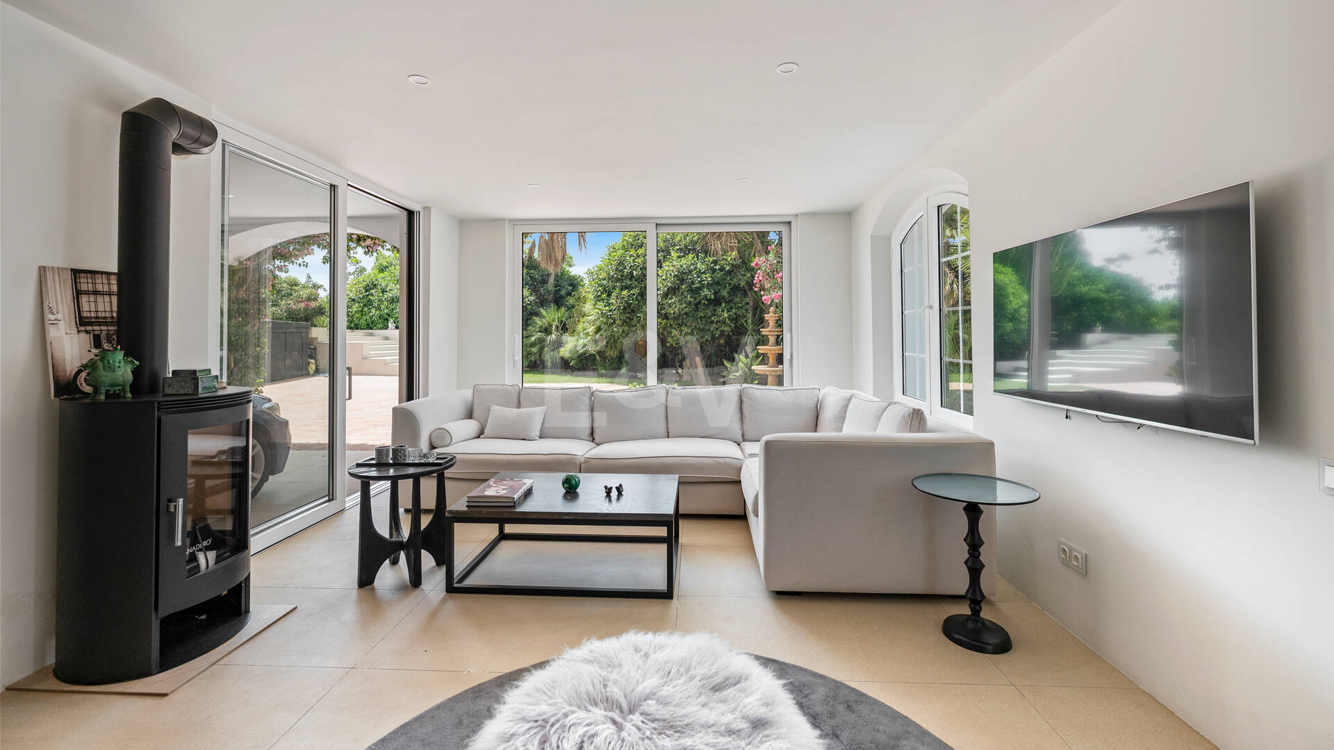 Villa familiar excepcional con vistas panorámicas al mar, cerca de la Milla de Oro de Marbella