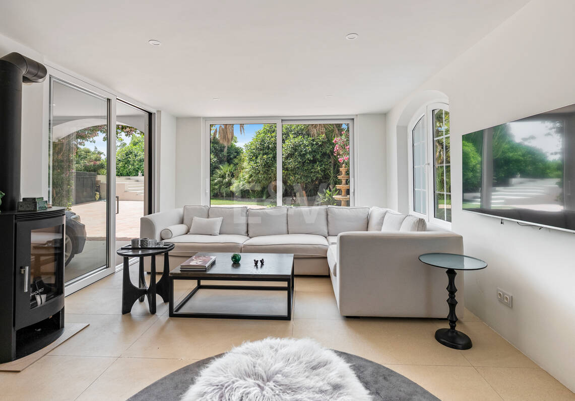 Villa familiar excepcional con vistas panorámicas al mar, cerca de la Milla de Oro de Marbella
