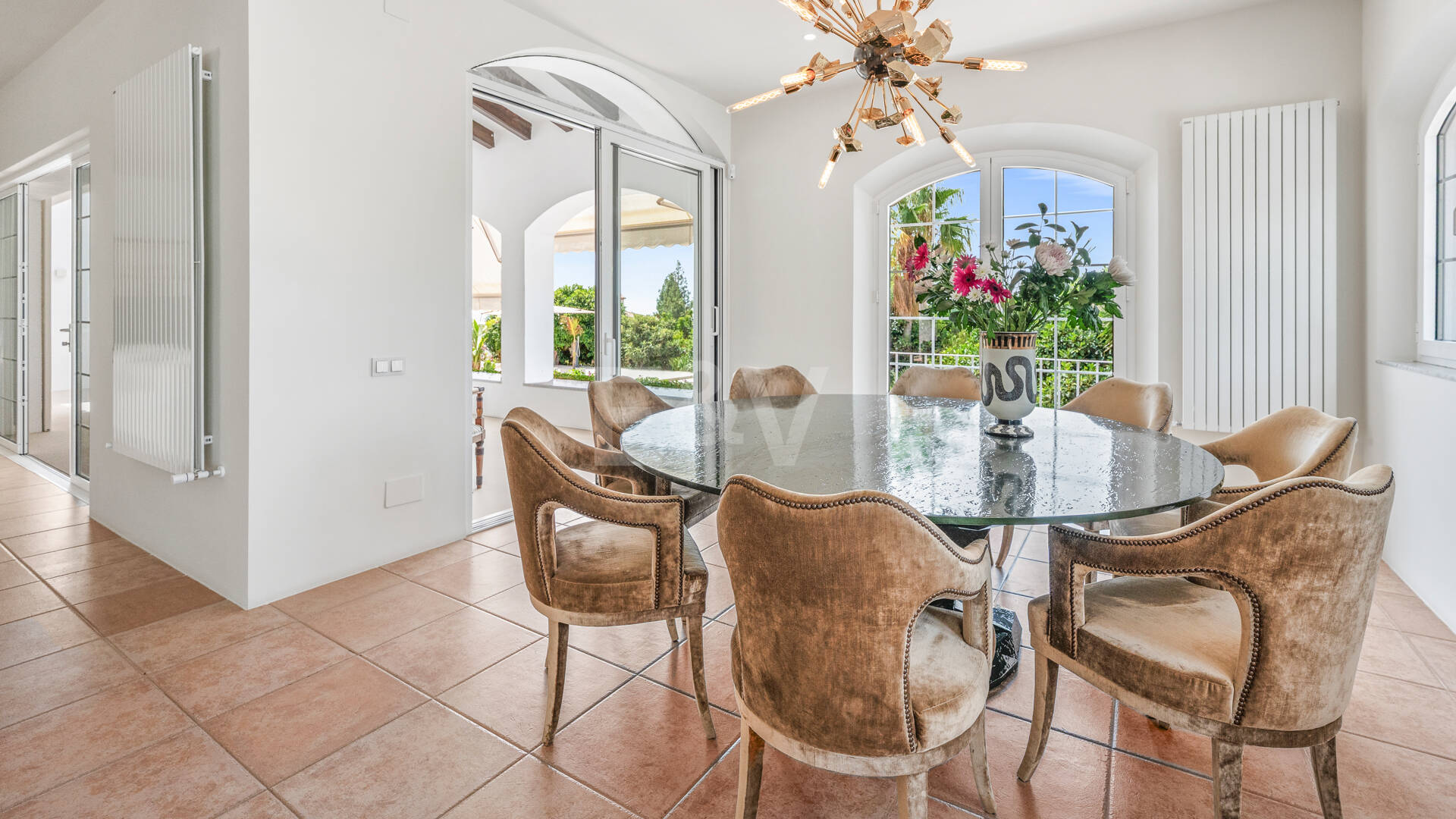 Villa familiar excepcional con vistas panorámicas al mar, cerca de la Milla de Oro de Marbella