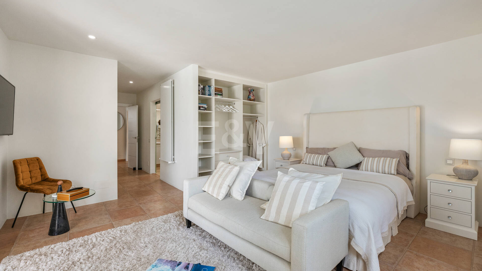Villa familiar excepcional con vistas panorámicas al mar, cerca de la Milla de Oro de Marbella