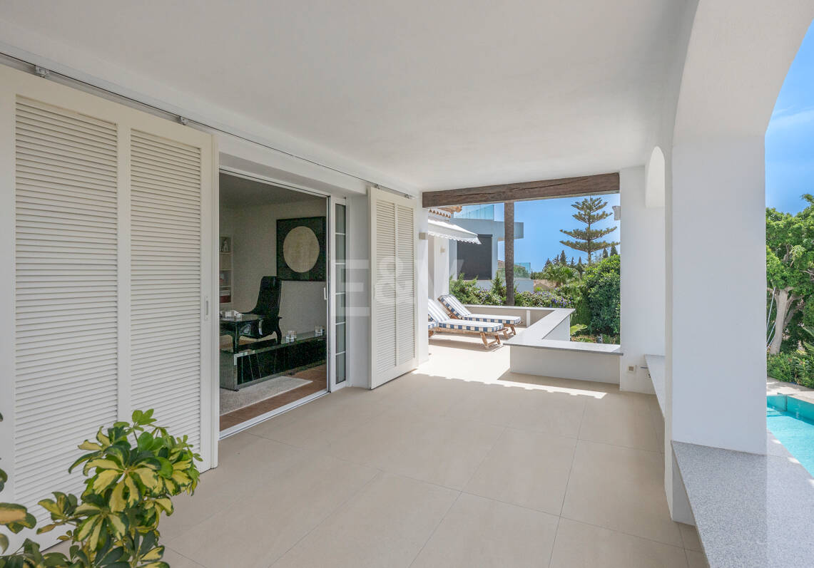 Villa familiar excepcional con vistas panorámicas al mar, cerca de la Milla de Oro de Marbella