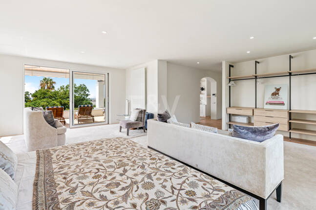 Villa familiar excepcional con vistas panorámicas al mar, cerca de la Milla de Oro de Marbella