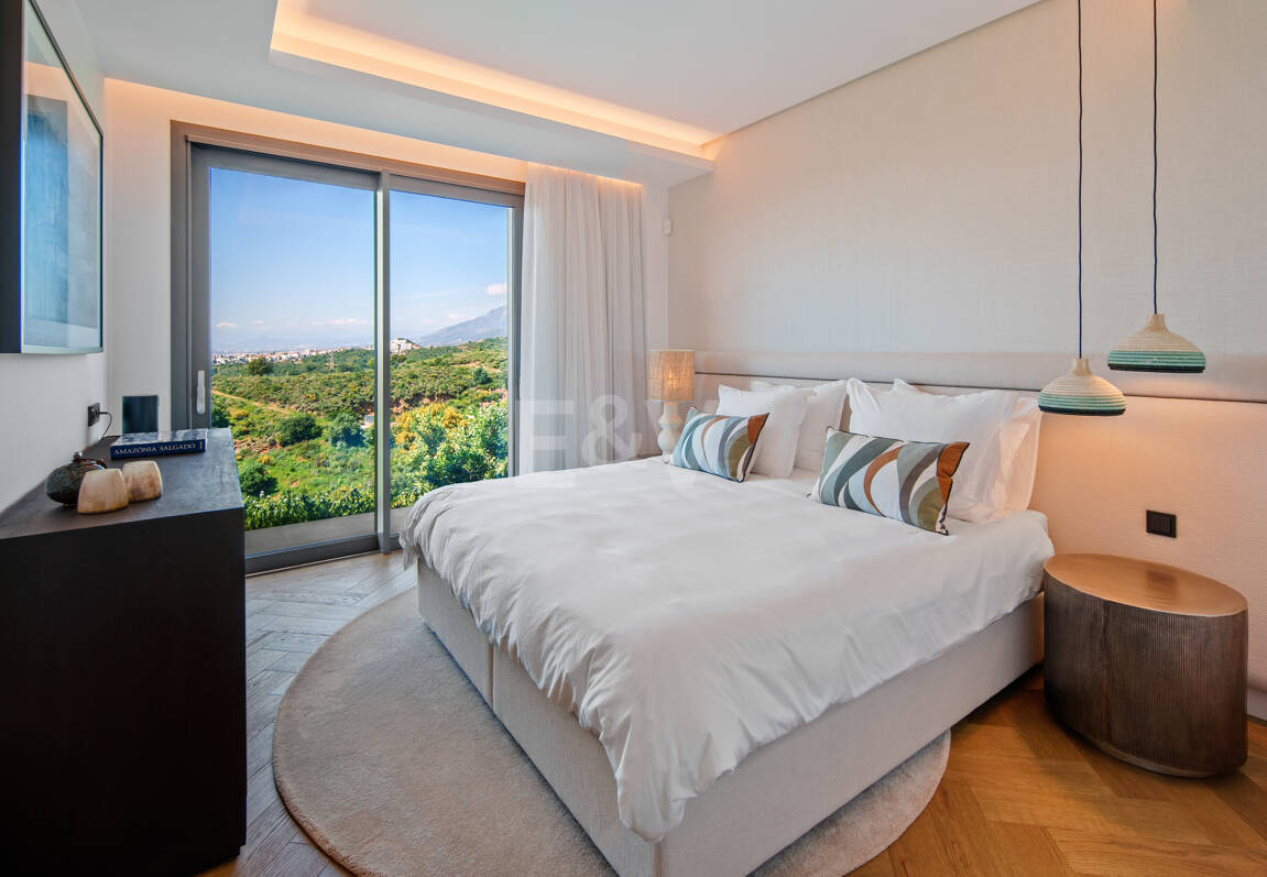 Moderne Villa mit grenzenlosem Ausblick