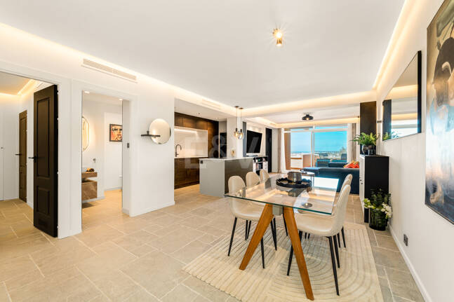 Turnkey ready apartment with Panoramic Seaviews in the heart of the Golf-Valley
