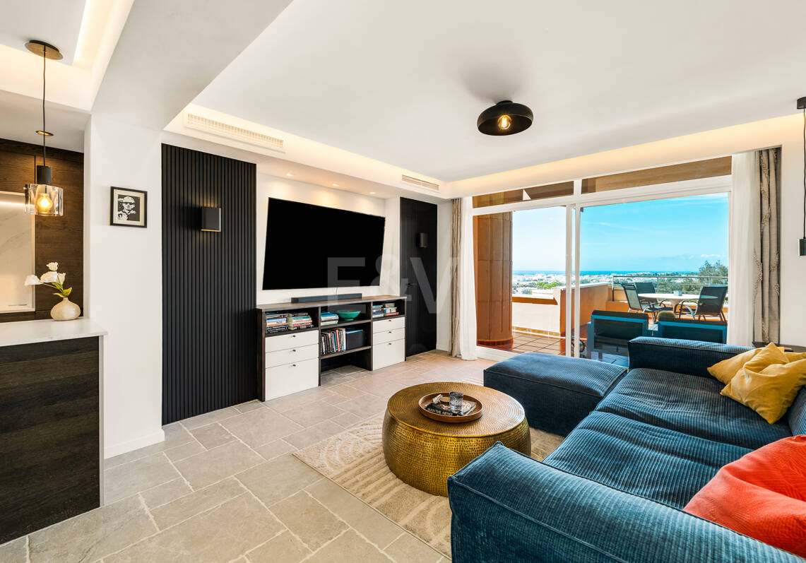 Turnkey ready apartment with Panoramic Sea views in the heart of the Golf-Valley, Las Brisa