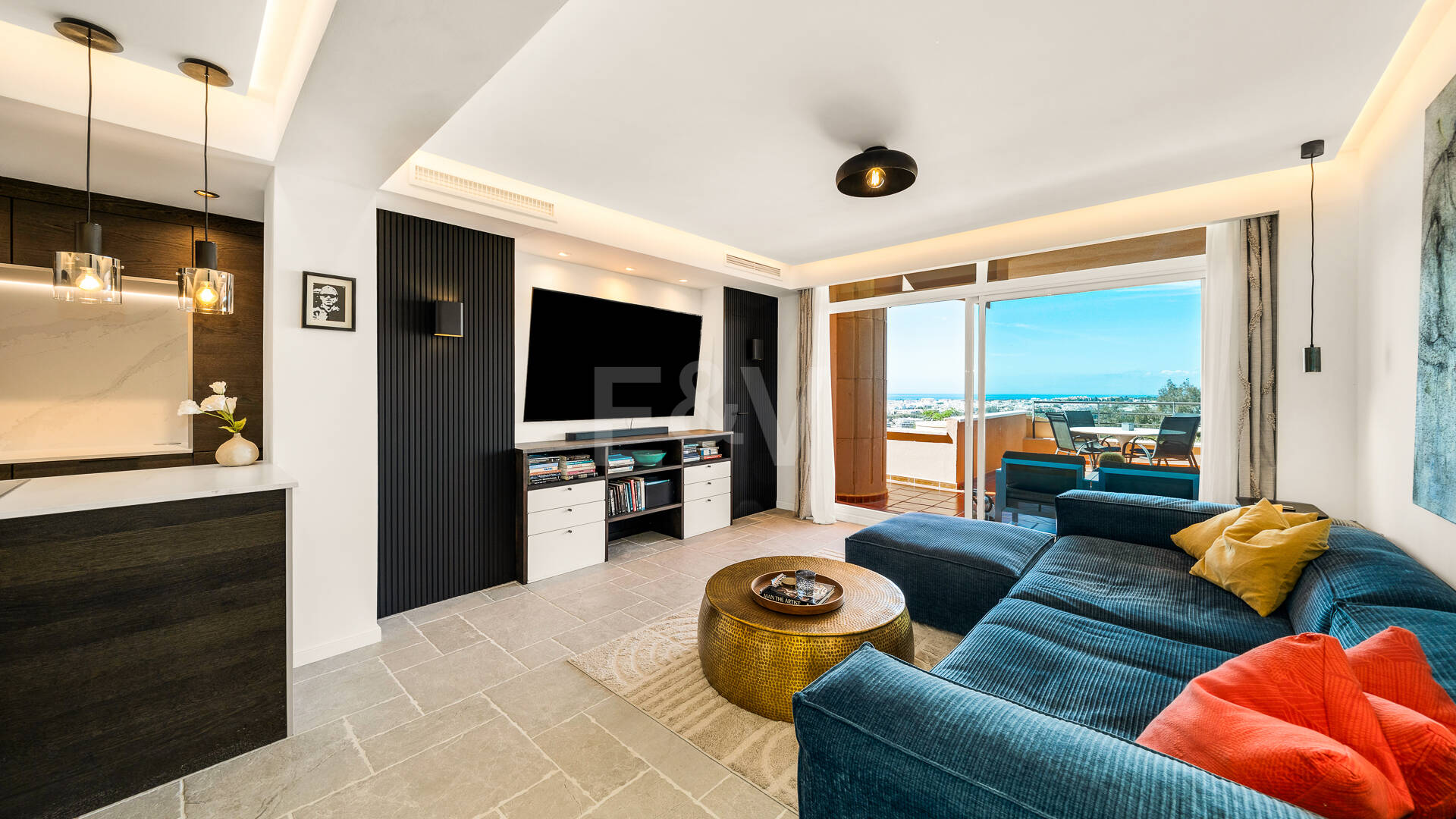 Turnkey ready apartment with Panoramic Seaviews in the heart of the Golf-Valley