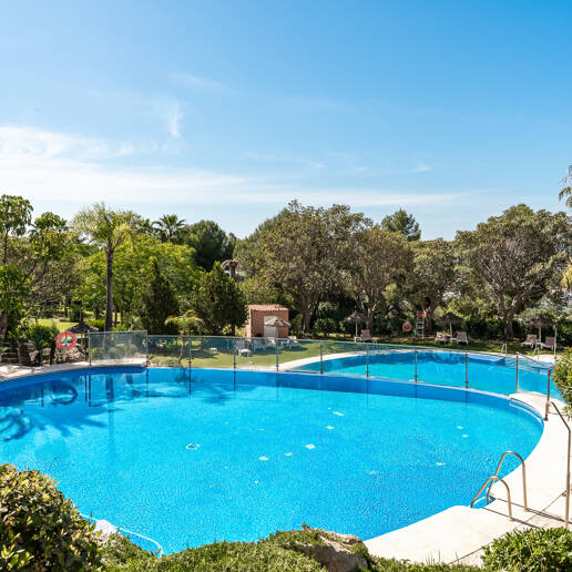 Turnkey ready apartment with Panoramic Seaviews in the heart of the Golf-Valley